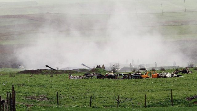 Ermenistan ordusu Azerbaycan'daki yerleşim birimlerini hedef aldı