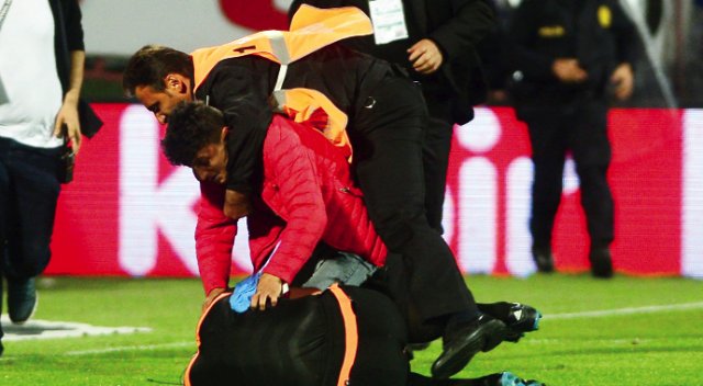 Futbolun bittiği an Futbolun bittiği an