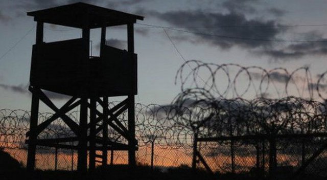 Guantanamo'daki 9 mahkum Suudi Arabistan'a gönderildi Guantanamo'daki 9 mahkum Suudi Arabistan'a gönderildi