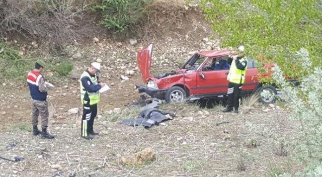 Isparta'da trafik kazası: 1 kişi hayatını kaybetti Isparta'da trafik kazası: 1 kişi hayatını kaybetti