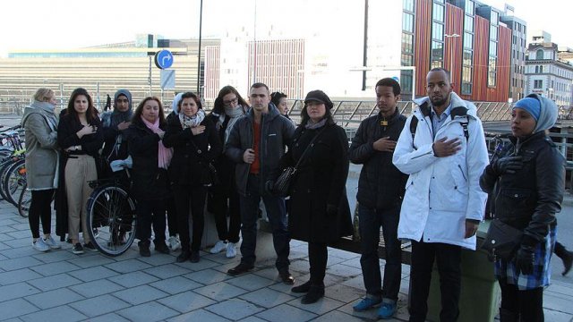 İsveç medyasına Stockholm'de 'sessiz protesto İsveç medyasına Stockholm'de 'sessiz protesto