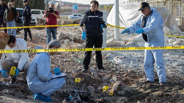 Kilis&#039;e 3 roket mermisi düştü: 12 yaralı