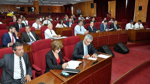 KKTC&#039;de koalisyon ortağı UBP hükümetten çekildi