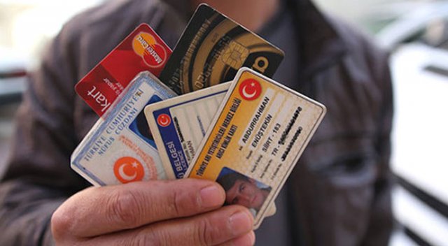Para çekmek için bankaya gitti, hayatı karardı Para çekmek için bankaya gitti, hayatı karardı