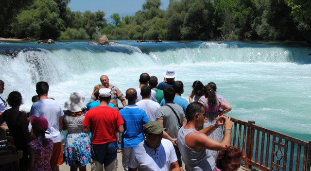 Turizm elemanlarının maaşı 3 ay devletten Turizm elemanlarının maaşı 3 ay devletten