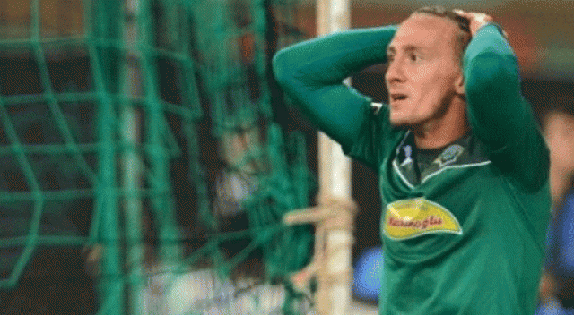 Akhisar Belediyespor'da Ahmet Cebe gönderildi