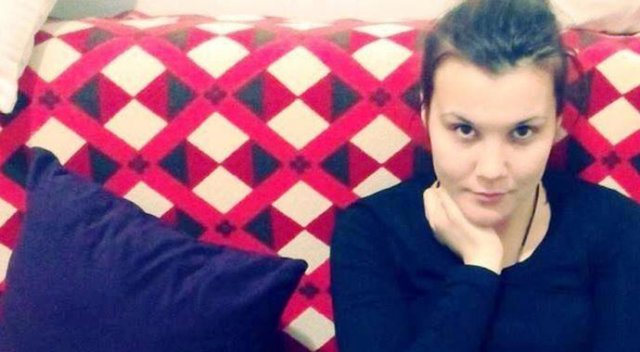 Epilepsi hastası genç kadın havuza düşerek boğuldu Epilepsi hastası genç kadın havuza düşerek boğuldu