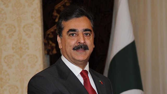 Eski Pakistan Başbakanı Gilani'nin oğlu Kabil Büyükelçiliğine teslim edildi Eski Pakistan Başbakanı Gilani'nin oğlu Kabil Büyükelçiliğine teslim edildi