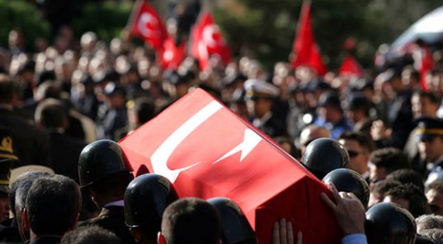 Mardin Midyat'ta karakola bombalı saldırı: 3 şehit Mardin Midyat'ta karakola bombalı saldırı: 3 şehit