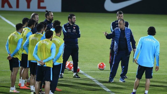 Milliler, İngiltere maçının hazırlıklarına başladı