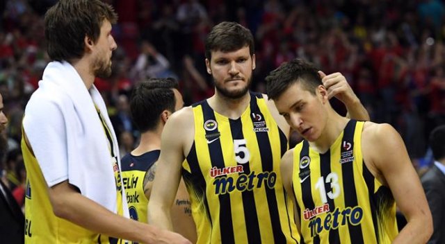 Rus basını Fenerbahçe-CSKA maçını böyle gördü Rus basını Fenerbahçe-CSKA maçını böyle gördü