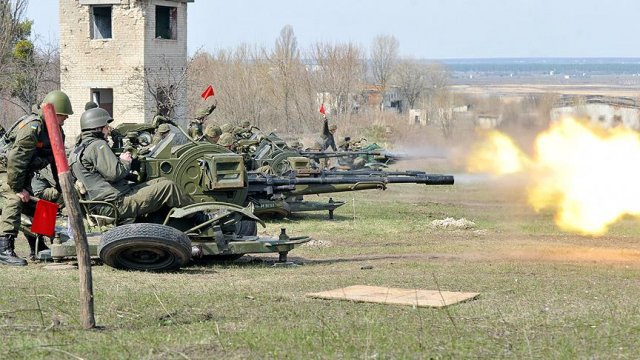 Ukrayna'nın doğusunda ateşkes ihlali Ukrayna'nın doğusunda ateşkes ihlali