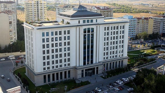 AK Parti'de çalışma ekibi belirlenmeye devam ediyor