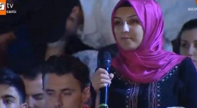 Görme engelli kızın sorusu Nihat Hatipoğlu'nu şaşırttı Görme engelli kızın sorusu Nihat Hatipoğlu'nu şaşırttı