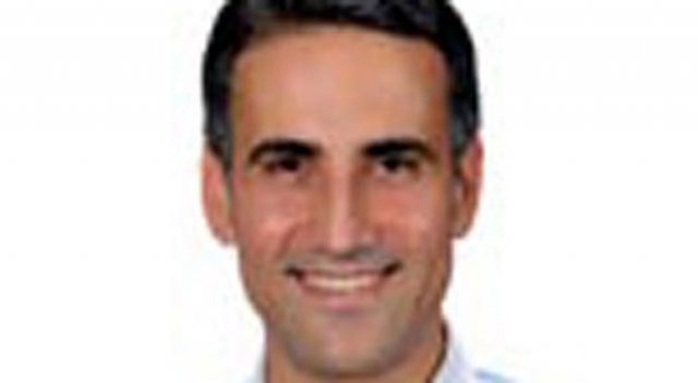 HDP'li vekilin aracından terör örgütü üyesi çıktı HDP'li vekilin aracından terör örgütü üyesi çıktı