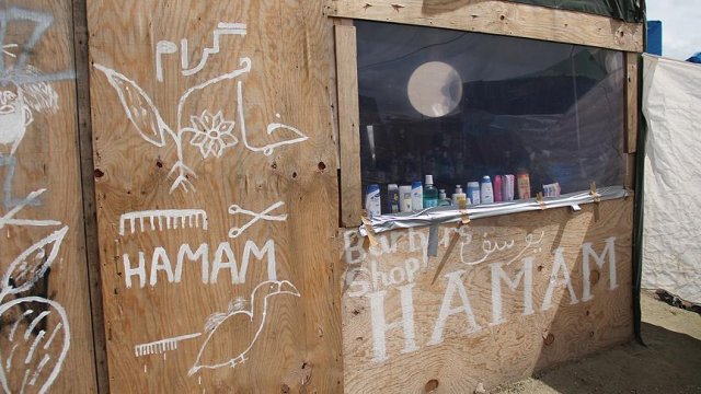 Jungle sığınmacı kampı Calais ekonomisine katkı sağlıyor Jungle sığınmacı kampı Calais ekonomisine katkı sağlıyor