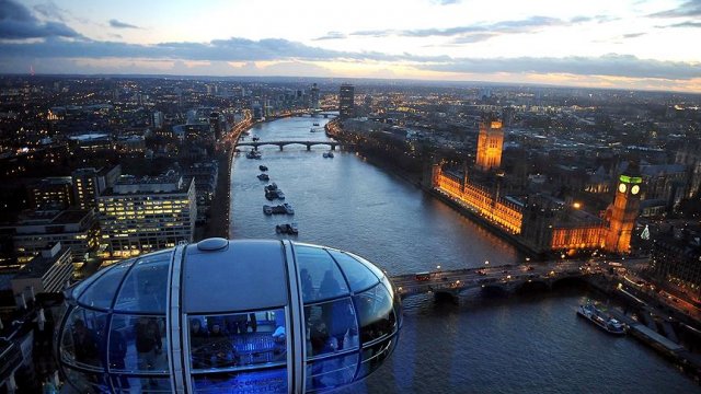 Londra Beldiye Başkanı'na 'öz yönetim ilan et' baskısı