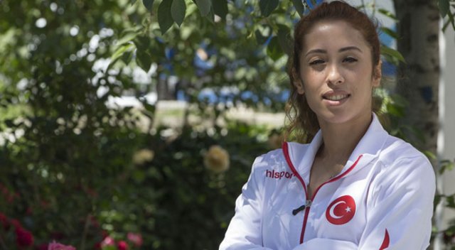 Milli badmintoncu Özge Bayrak'tan Rio sözü