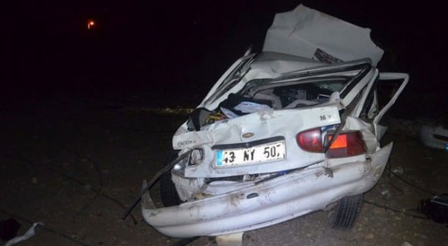 Otomobil şarampole devrildi: 2 ölü