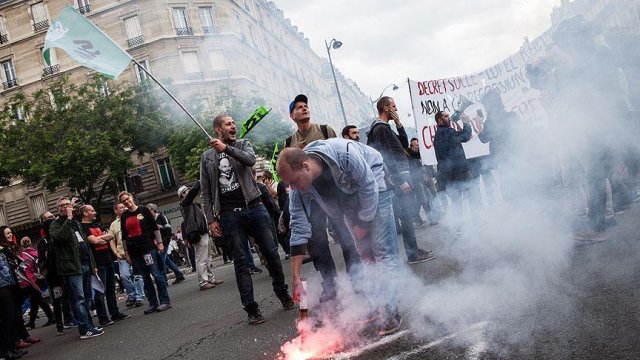 Paris'te protesto yürüyüşüne yasak Paris'te protesto yürüyüşüne yasak