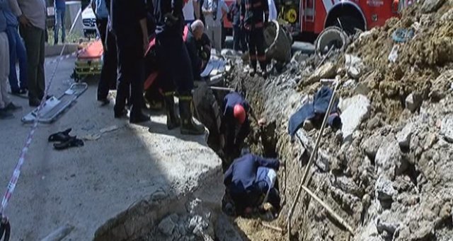 Üsküdar&#039;da toprak kayması