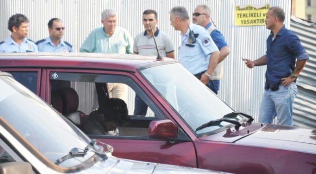 Uyuşturucudan ölen arkadaşlarını hastaneye bırakıp kaçtılar Uyuşturucudan ölen arkadaşlarını hastaneye bırakıp kaçtılar