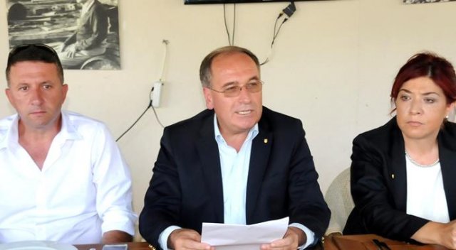 9 MHP'li istifa etti 9 MHP'li istifa etti