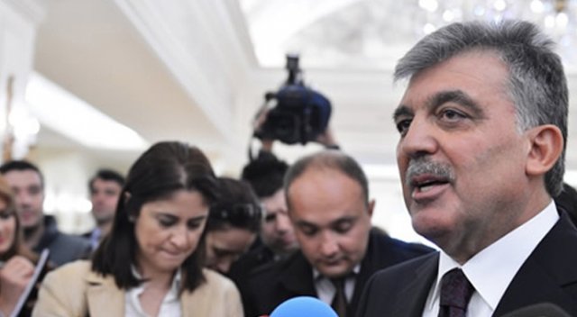 Abdullah Gül: &#039;Terör saldırısını şiddetle lanetliyorum&#039;
