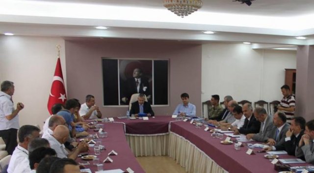 AK Partili Belediye Başkanı: FETÖ'cülerin kulakları kesilsin, çıkınca tanıyalım AK Partili Belediye Başkanı: FETÖ'cülerin kulakları kesilsin, çıkınca tanıyalım