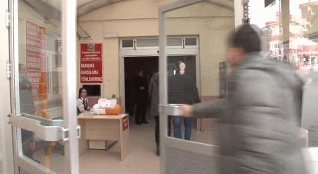 Alanya&#039;da Cumhurbaşkanına hakaret eden polis tutuklandı