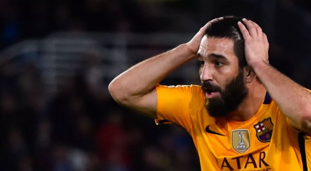 Arda Turan'a kötü haber!