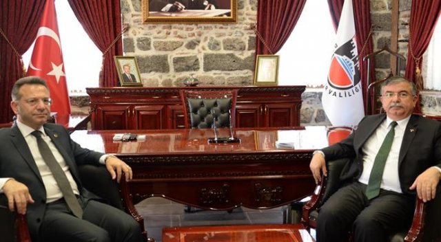 Bakan Yılmaz Diyarbakır'da Bakan Yılmaz Diyarbakır'da