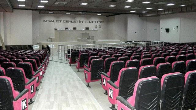 Balyoz davası savcılarından Kırbaş tutuklandı