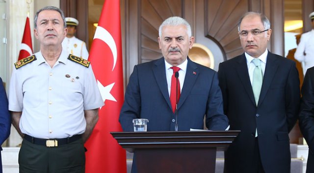 Başbakan Yıldırım&#039;dan açıklama: Kalkışma bastırıldı, 161 şehit var