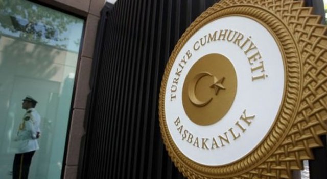 Başbakanlık'tan Fransızca tweet Başbakanlık'tan Fransızca tweet