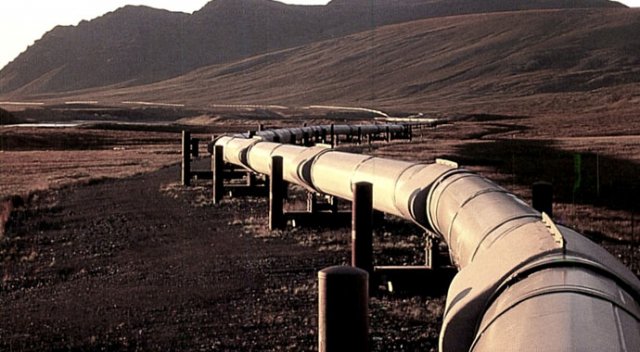 Çin'de doğalgaz boru hattında yangın Çin'de doğalgaz boru hattında yangın
