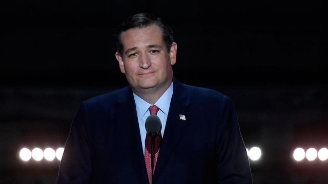 Cruz, Trump'a destek vermeyeceğini açıkladı Cruz, Trump'a destek vermeyeceğini açıkladı