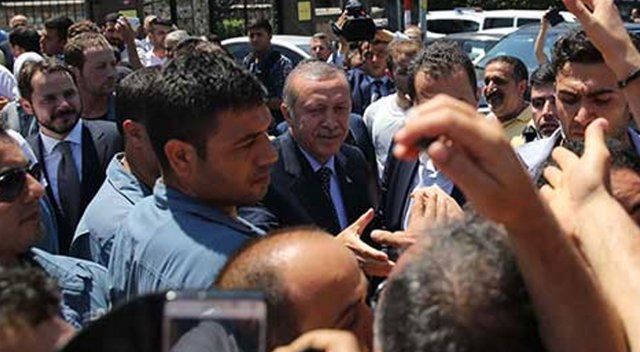 Cumhurbaşkanı Erdoğan Kısıklı'daki konutuna geçti Cumhurbaşkanı Erdoğan Kısıklı'daki konutuna geçti