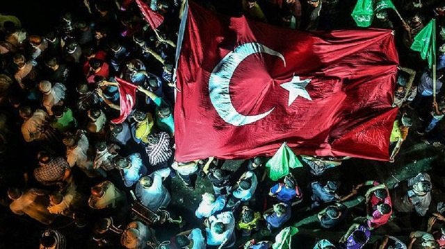 Cumhurbaşkanlığı: Meydanları terk etmeyelim Cumhurbaşkanlığı: Meydanları terk etmeyelim