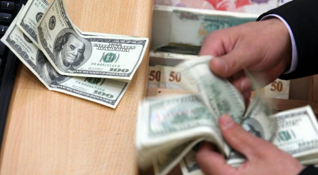 Dolar fiyatları artmaya devam ediyor Dolar fiyatları artmaya devam ediyor