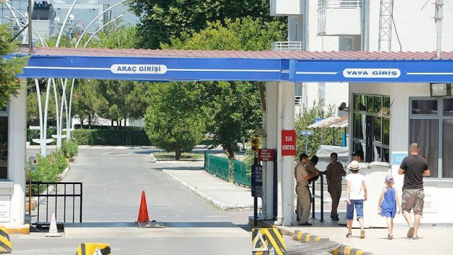 Donanma Komutanlığı'nda arama yapılıyor Donanma Komutanlığı'nda arama yapılıyor