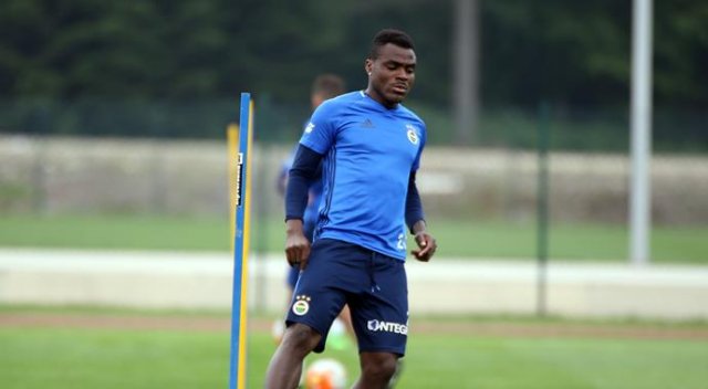 F.Bahçe'den şaşırtan Emenike kararı F.Bahçe'den şaşırtan Emenike kararı