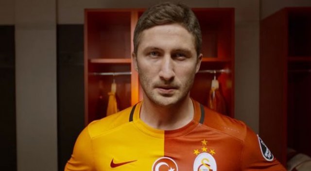 Feda dedi, imzayı attı