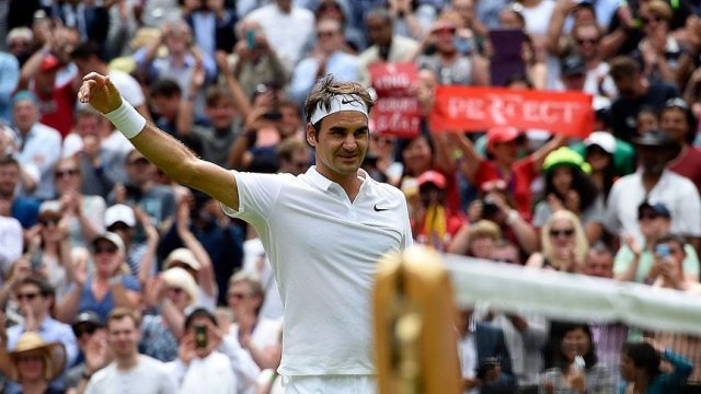 Federer çeyrek final biletini aldı Federer çeyrek final biletini aldı