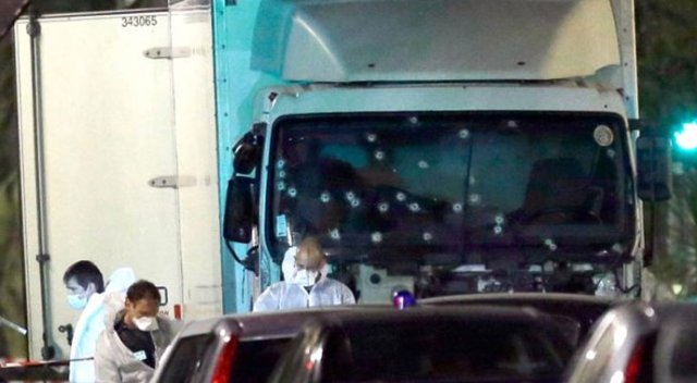 Fransa'yı kana bulayan saldırganla ilgili yeni detaylar Fransa'yı kana bulayan saldırganla ilgili yeni detaylar