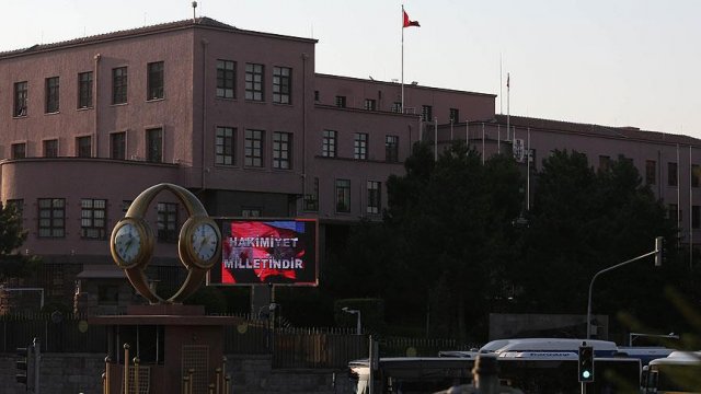 Genelkurmay'dan 'Hakimiyet milletindir' mesajı Genelkurmay'dan 'Hakimiyet milletindir' mesajı