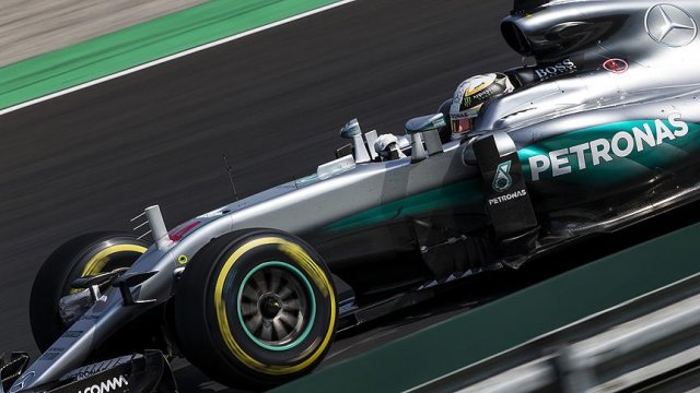 Hamilton'dan peş peşe 4. zafer Hamilton'dan peş peşe 4. zafer