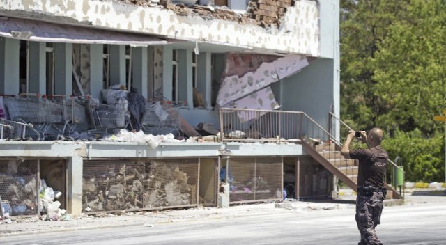 Hasarın sebebi misket bombası Hasarın sebebi misket bombası
