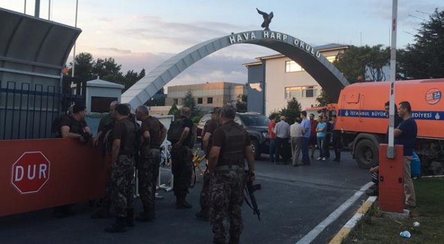 Hava Harp Okulu&#039;na özel harekat TİM&#039;leri girdi