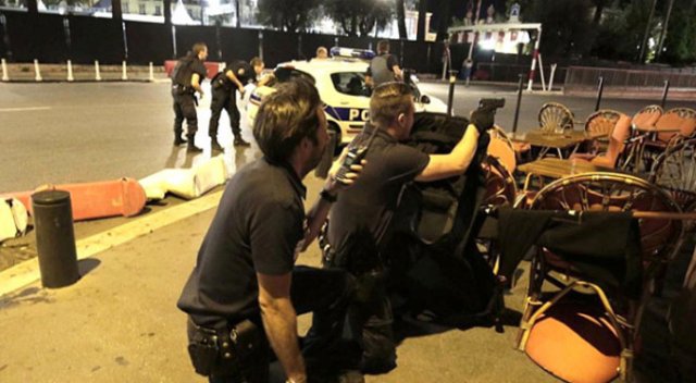 Hollande'nin başı yanacak! Bütün Fransızların dilinde aynı konu var